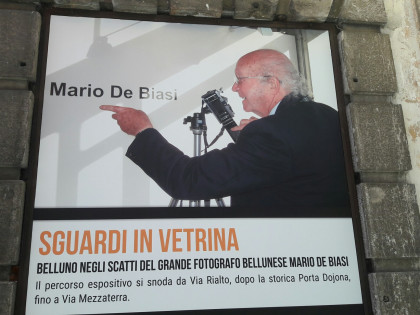 Progetto Sguardi in vetrina, dedicato a Mario De Biasi